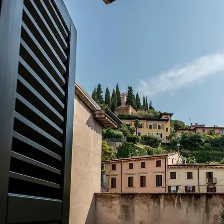 Italianflat - 1 Bedroom Flat Al Teatro فيرونا